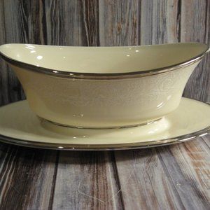 LENOX MOONSPUN GRAVY BOAT WITH ATTACHED UNDERPLATE